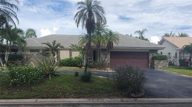 Building Photo - 1060 NW 110th Ln