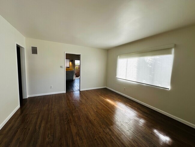 Foto del edificio - 1624 Scott Ave