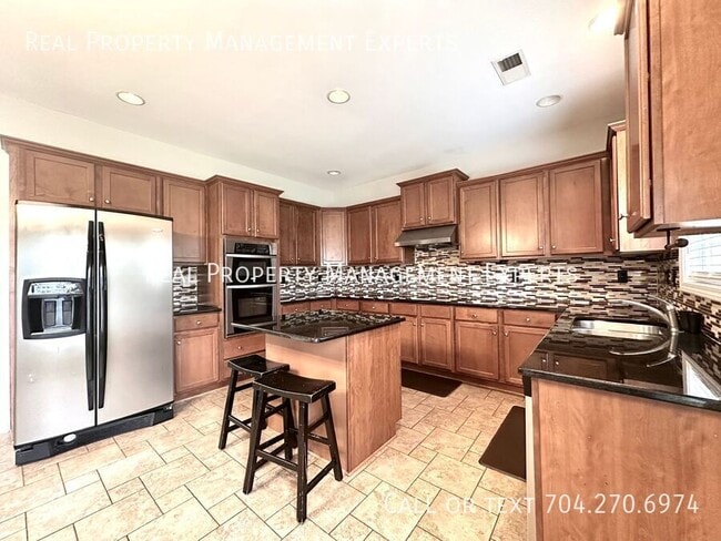 Photo - 1514 Napa St NW House