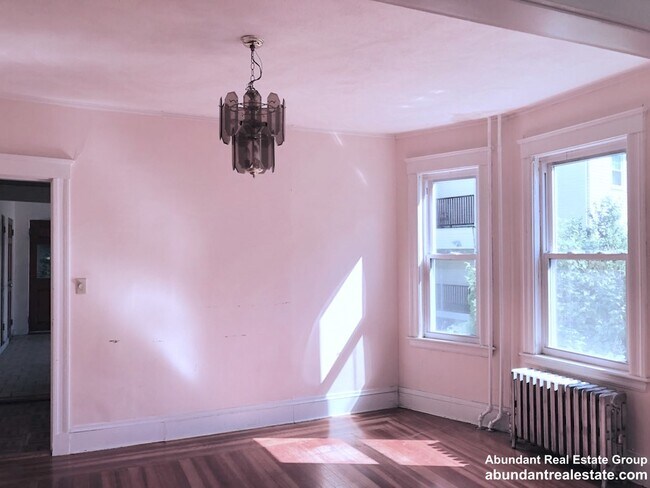 Foto del edificio - 99 Bow St