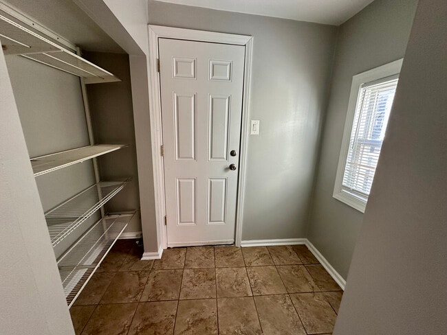 Foto del edificio - 1501 W Highland Ave