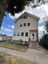 Building Photo - 469 Crooks Ave