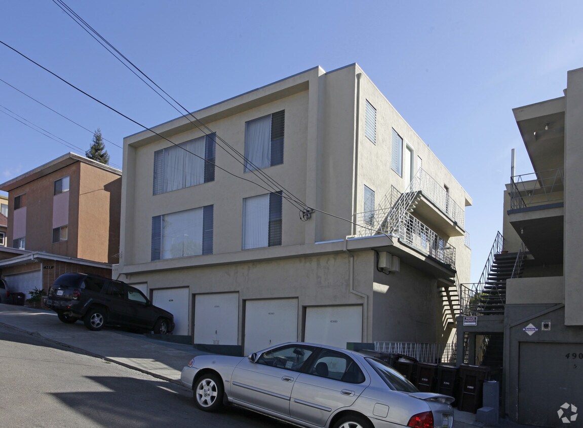 Foto del edificio - 498 Capital St