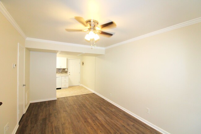 Building Photo - (Coming Soon) Renovated 2 bedroom Townhome...