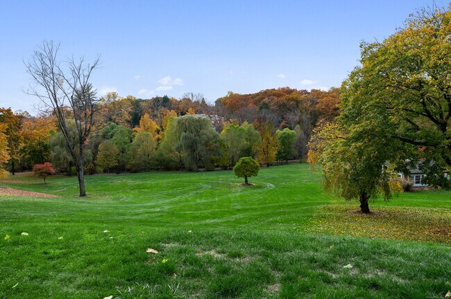 Foto del edificio - 9 Sherwood Ave