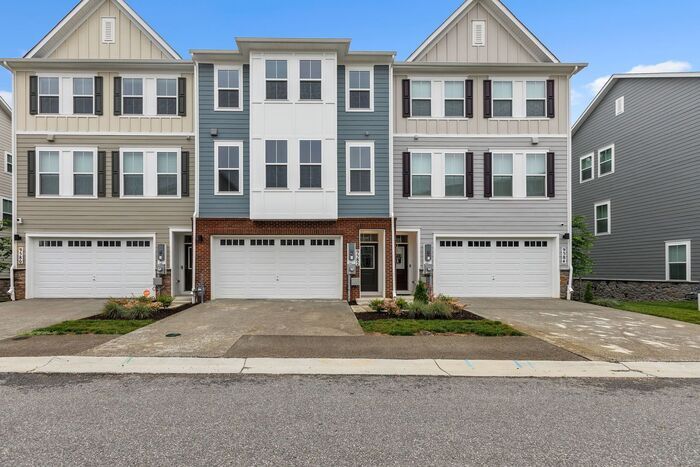 Photo - 9582 Killenney Pl
