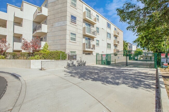 Foto del edificio - 14412 Killion St