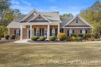 Building Photo - 115 Rose Creek Dr