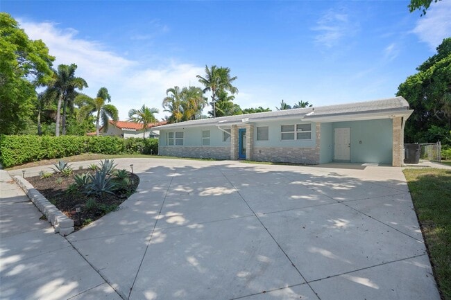 Foto del edificio - 2116 NE 18th Ave