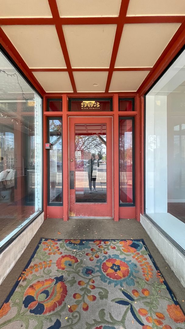 Building Photo - Downtown Lafayette Apartment