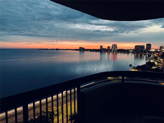 Foto del edificio - 2413 Bayshore Blvd