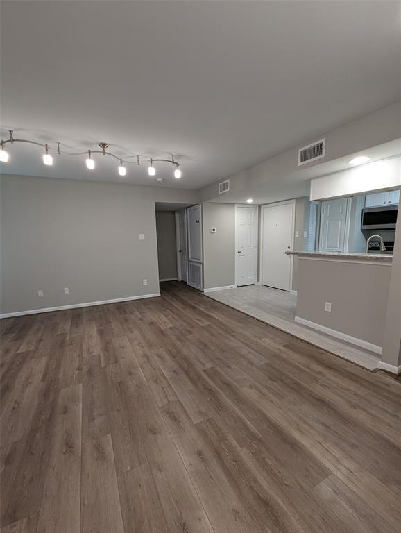 Foto del edificio - 3919 Fairmont Pkwy
