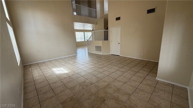 Foto del edificio - 8101 Yellow Daisy Ave