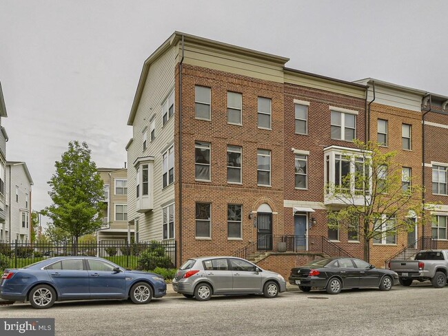 Building Photo - 121 Albemarle St