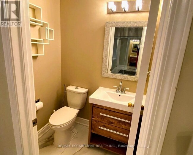 Building Photo - 3824 Milkwood Crescent