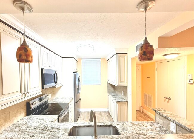 Building Photo - 4411 Trevi Ct