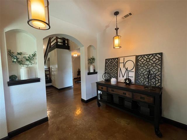 Foto del edificio - 840 Meadow Ln