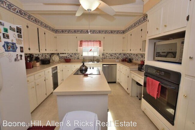 Building Photo - 3 br, 2 bath House - 816 Jeffreys Road