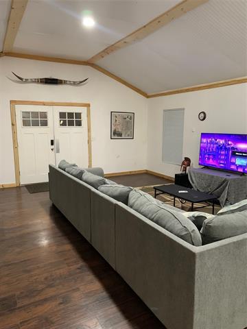 Foto del edificio - 3316 Cedar Dr