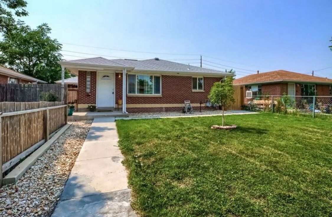 Primary Photo - 3337 Jasmine St