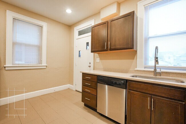 Foto del edificio - 1286 N 4th St