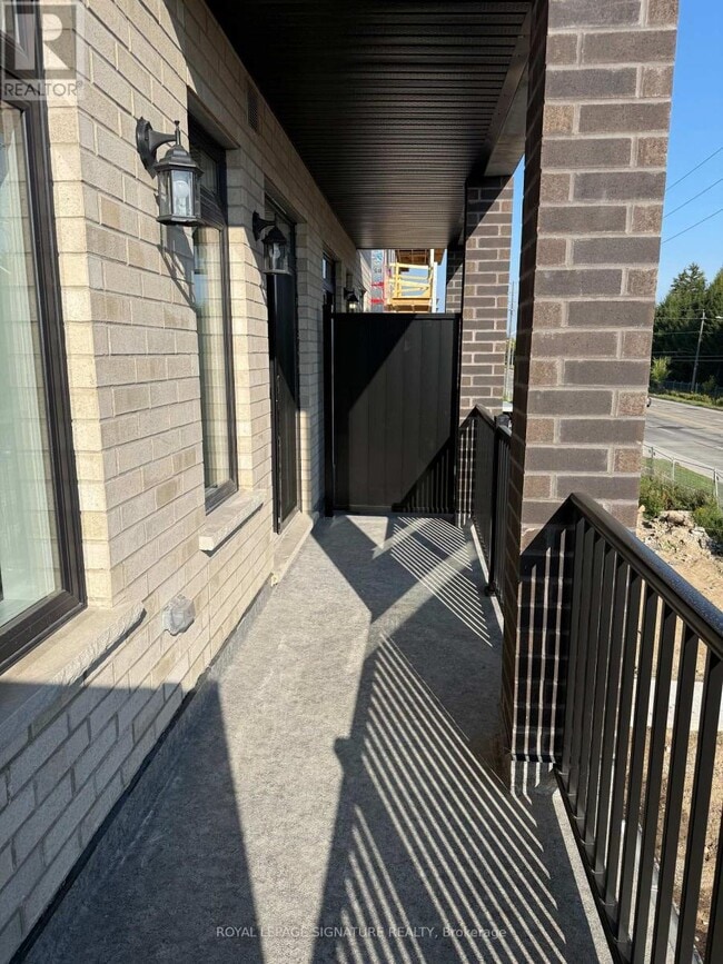 Building Photo - 46 Thatcher Dr