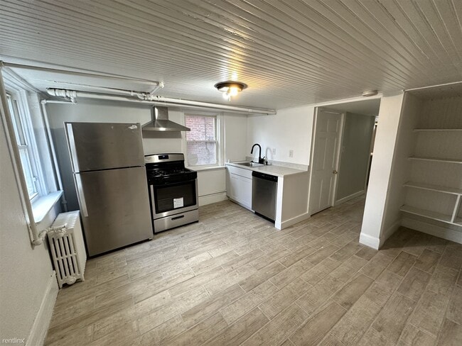 Building Photo - 2 br, 1 bath Duplex - 4227 Euclid Avenue A