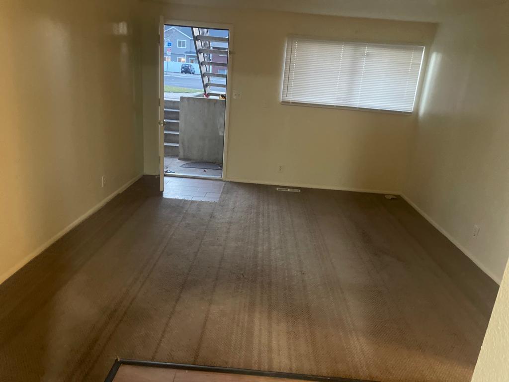 Primary Photo - 1158 S Graff Cir