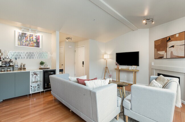 Foto del edificio - 15150 140th Way SE