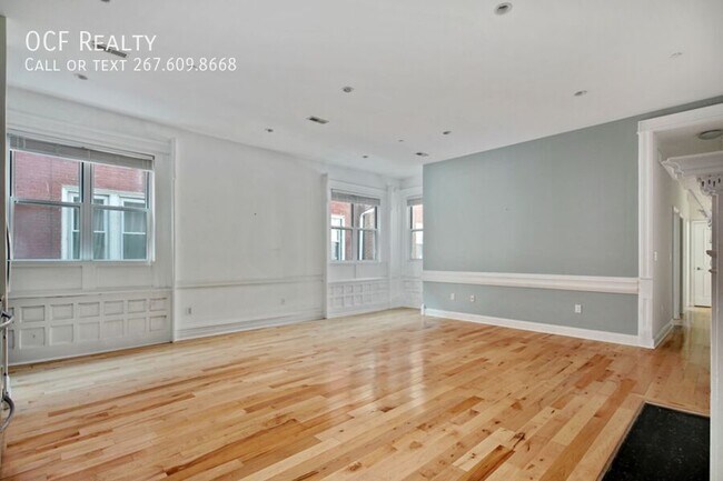 Building Photo - 1311 Spruce St