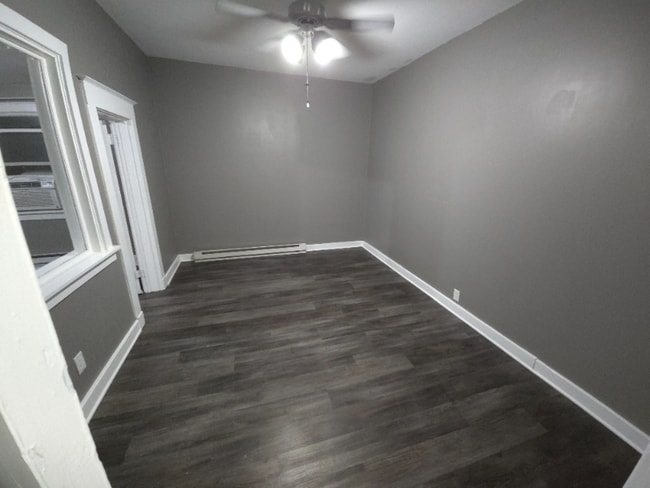 Building Photo - 3603 Waukegan Rd