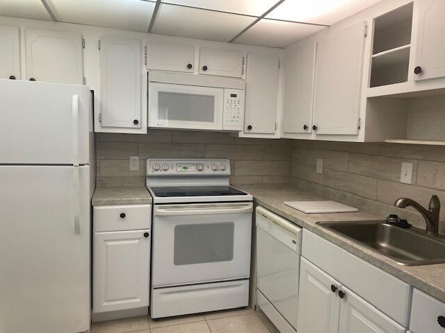 Building Photo - 347 Flanders Dr