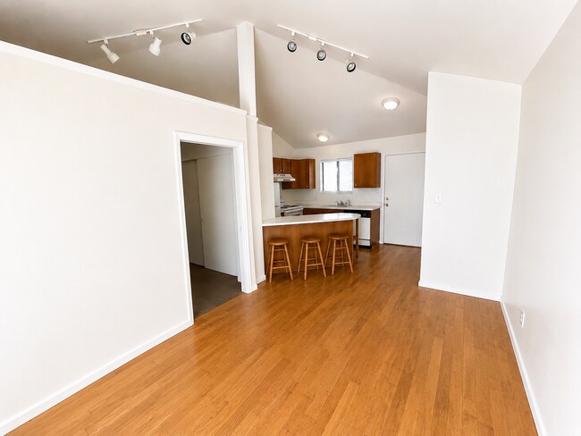 Foto del edificio - Cute One Bedroom Apartment In Provo