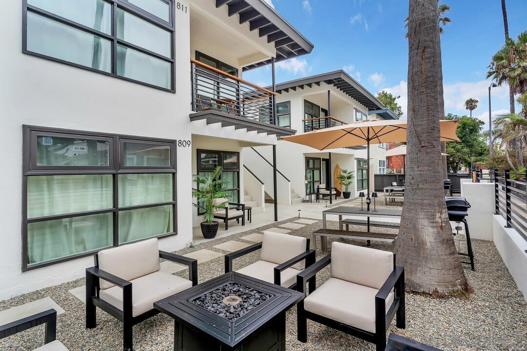 Foto principal - 809-811 Dover Ct