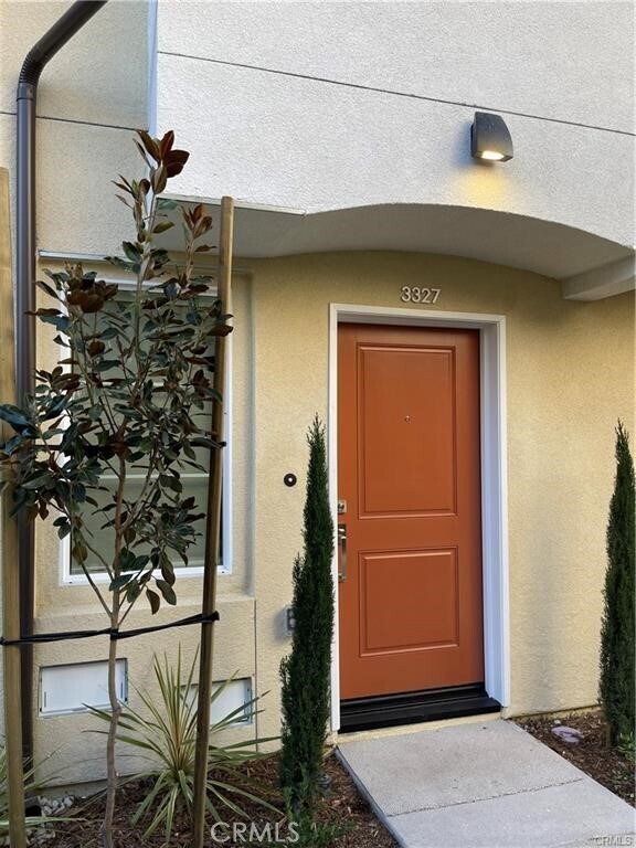 Foto del edificio - 3327 Doheny Way