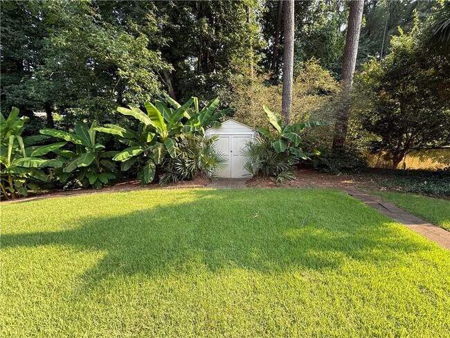 Building Photo - 3897 Saddlecreek Dr