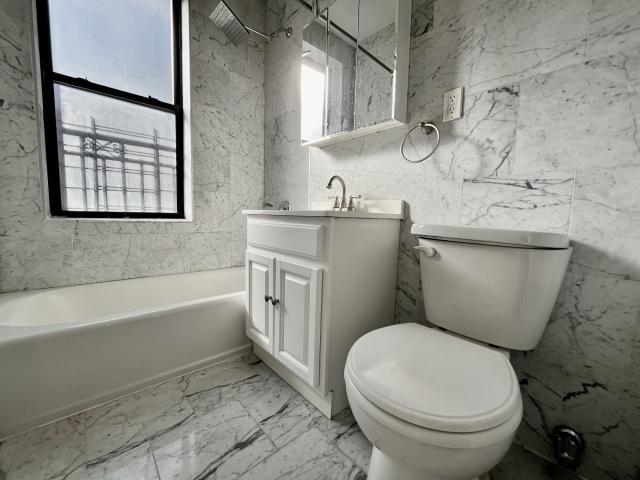 Building Photo - 1 bedroom in NEW YORK NY 10034