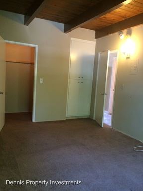 Building Photo - 1050 Poli St