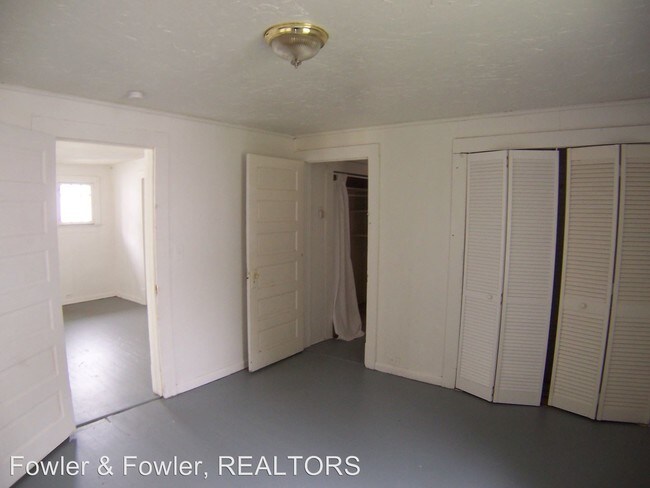 Foto del edificio - 920 E Dayton Ave