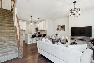 Building Photo - 4 Sadie Cir