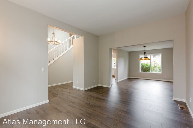 Building Photo - 4 br, 2.5 bath House - 12382 SE Huron St