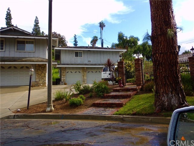 Building Photo - 2910 Juanita Pl