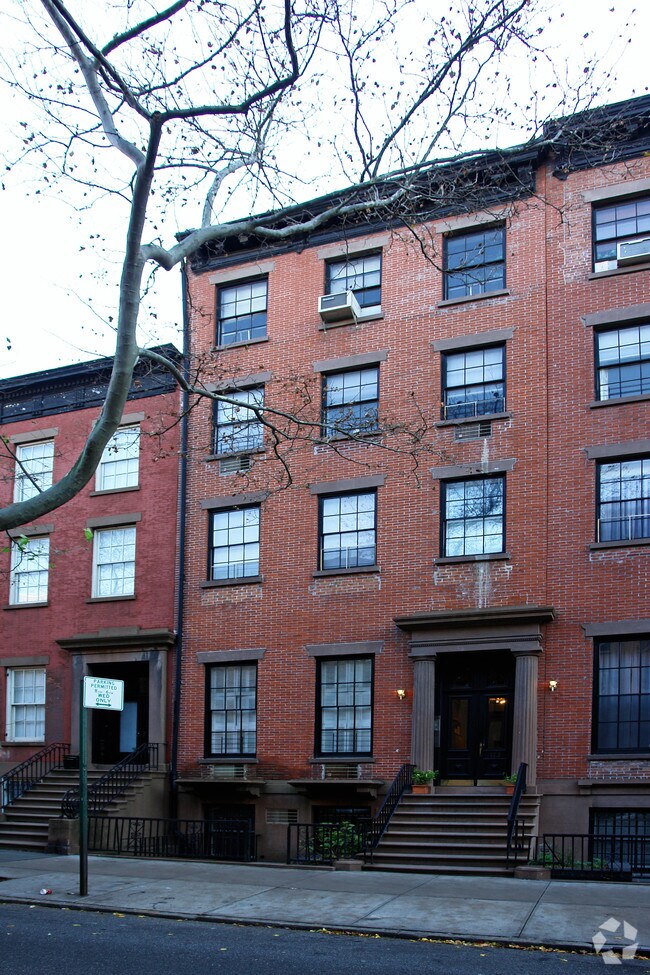 Building Photo - 173 Hicks St