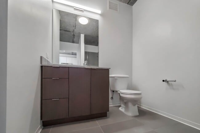 Interior Photo - Aspire