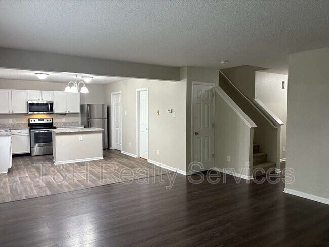 Foto del edificio - 6827 Amber Springs Way