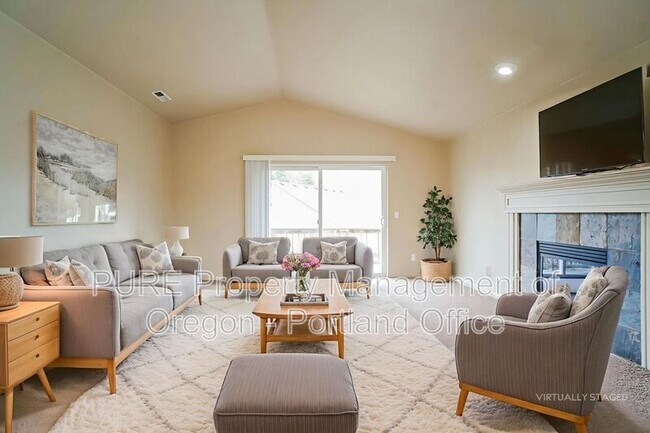 Foto del edificio - 18624 Van Fleet Ave