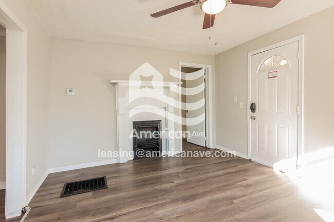 Foto del edificio - 6910 Forrest Rd