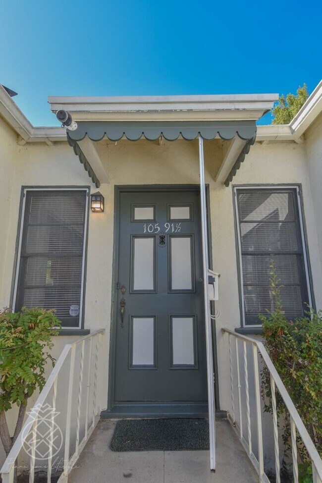 Foto del edificio - Ayres Ave Apts.