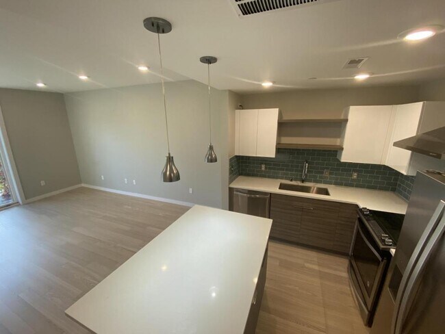 Building Photo - 476 Enterprise Blvd, #119