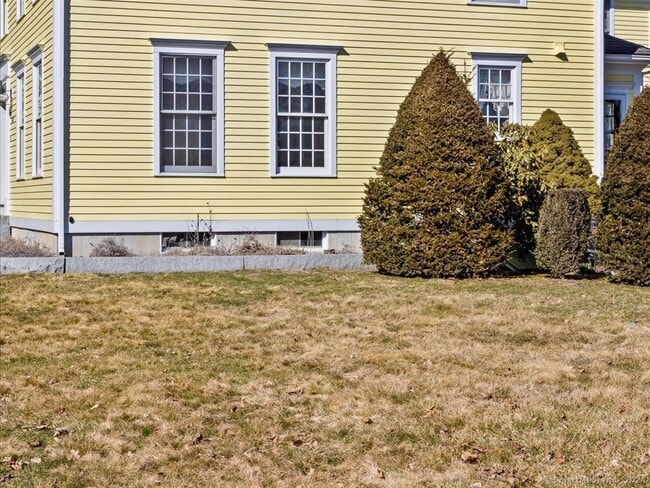 Building Photo - 263 State St